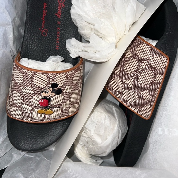 Disney X Coach Sport Slide Signature 